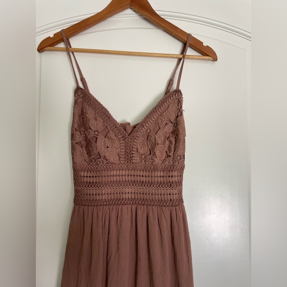 Streetwear Society Women’s Tiered Maxi Dress in Dusty Rose - Picture 2 of 11